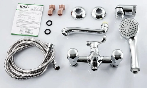 Смеситель для ванны Iddis Classic Plus CLPSB02i02 с душем Смеситель для ванны Iddis Classic Plus CLPSB02i02 с душем