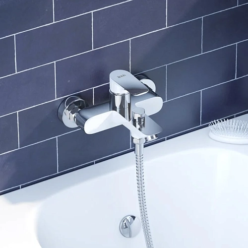 Смеситель для ванны IDDIS Cloud (CLOSB02i02WA) Смеситель для ванны IDDIS Cloud (CLOSB02i02WA)