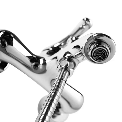 Смеситель для ванны IDDIS Oldie (OLDSB00i02) Смеситель для ванны IDDIS Oldie (OLDSB00i02)