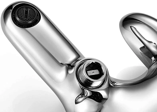 Смеситель для ванны Iddis Persey PERSB00i02 с душем Смеситель для ванны Iddis Persey PERSB00i02 с душем