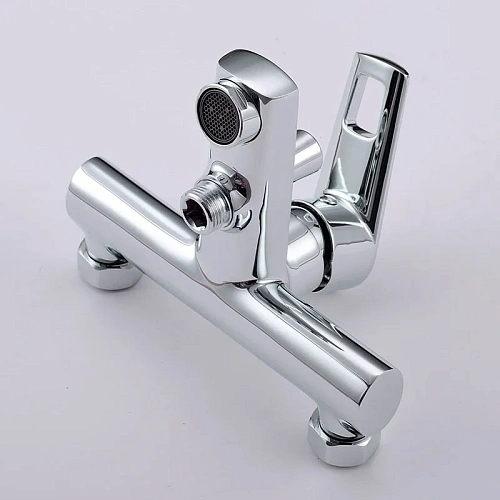 Смеситель для ванны Iddis Runo RUNSB00i02 с душем Смеситель для ванны Iddis Runo RUNSB00i02 с душем