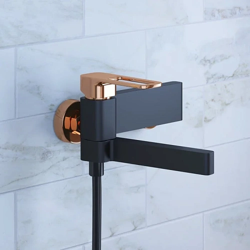 Смеситель для ванны Iddis Slide SLIBG00i02 Смеситель для ванны Iddis Slide SLIBG00i02