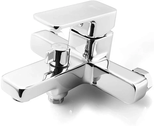 Смеситель для ванны Iddis Urban URBSB02i02 с душем Смеситель для ванны Iddis Urban URBSB02i02 с душем