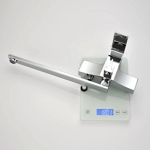 Смеситель для ванны Raglo R01.22, хром Смеситель для ванны Raglo R01.22, хром