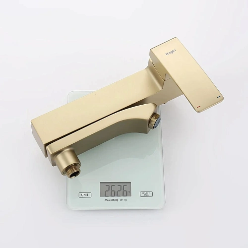 Смеситель для ванны Raglo R01.30.03, золотой сатин Смеситель для ванны Raglo R01.30.03, золотой сатин