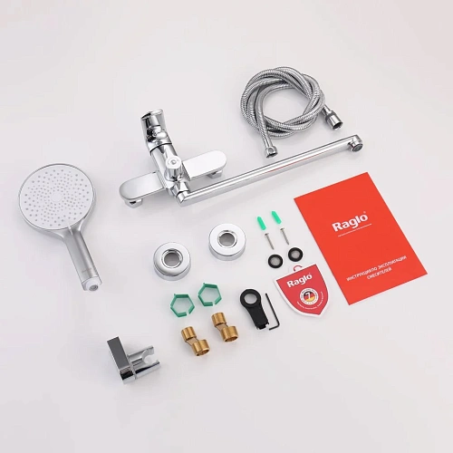 Смеситель для ванны Raglo R03.22, хром Смеситель для ванны Raglo R03.22, хром