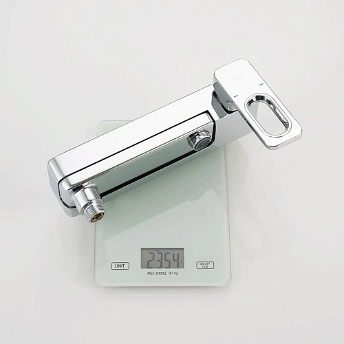 Смеситель для ванны Raglo R51.30, хром Смеситель для ванны Raglo R51.30, хром