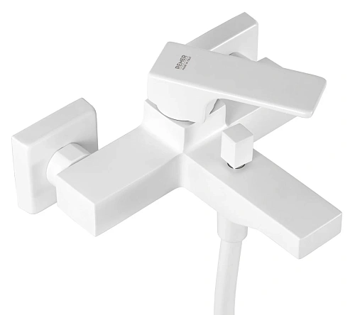 Смеситель для ванны Remer Absolute AU02BO, белый матовый Смеситель для ванны Remer Absolute AU02BO, белый матовый