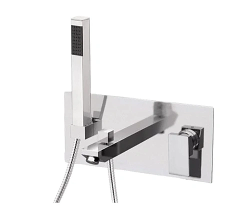 Смеситель для ванны Remer Q-Design QD04 Смеситель для ванны Remer Q-Design QD04