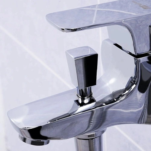 Смеситель для ванны WasserKRAFT Salm 2701 хром Смеситель для ванны WasserKRAFT Salm 2701 хром