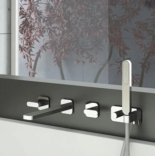 Смеситель для ванны Webert Living LV720901015 с душем Смеситель для ванны Webert Living LV720901015 с душем