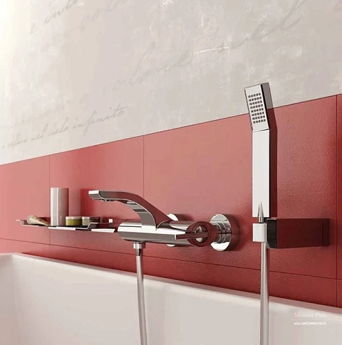 Смеситель для ванны Webert Wolo WO980201015 с душем Смеситель для ванны Webert Wolo WO980201015 с душем