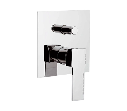 Смеситель для душа Remer Qubika Q09 Смеситель для душа Remer Qubika Q09