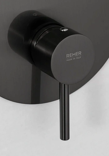 Смеситель для душа Remer X Style X09KBCFP, чёрный брашированный хром Смеситель для душа Remer X Style X09KBCFP, чёрный брашированный хром