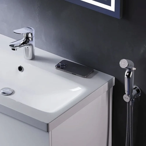 Смеситель для раковины AM.PM Sunny F85C03000 с гигиеническим душем, хром Смеситель для раковины AM.PM Sunny F85C03000 с гигиеническим душем, хром