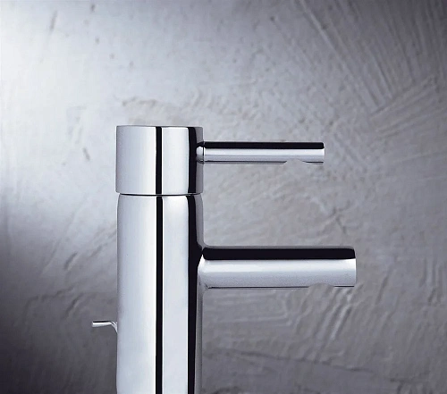 Смеситель для раковины Grohe Essence 33532000 Смеситель для раковины Grohe Essence 33532000