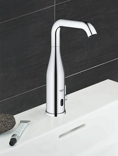 Смеситель для раковины GROHE Essence E, хром (36445000) инфракрасный Смеситель для раковины GROHE Essence E, хром (36445000) инфракрасный