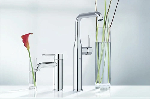Смеситель для раковины GROHE Essence+ свободностоящий, хром (32901001) Смеситель для раковины GROHE Essence+ свободностоящий, хром (32901001)