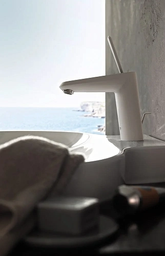 Смеситель для раковины GROHE Eurodisc Joy с донным клапаном, средний излив, белая луна (23427LS0) Смеситель для раковины GROHE Eurodisc Joy с донным клапаном, средний излив, белая луна (23427LS0)