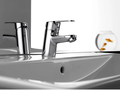 Смеситель для раковины Roca Victoria 5A3125C00 Смеситель для раковины Roca Victoria 5A3125C00