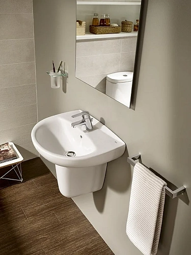 Смеситель для раковины Roca Victoria 5A3N25C0M Смеситель для раковины Roca Victoria 5A3N25C0M