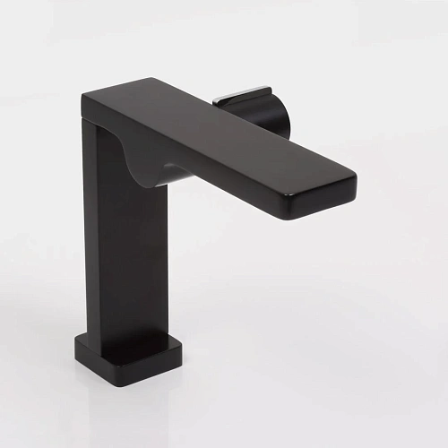 Смеситель для раковины WasserKRAFT Elbe 7410 черный Смеситель для раковины WasserKRAFT Elbe 7410 черный