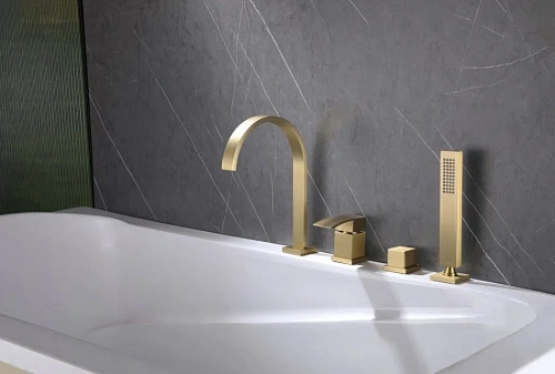 Смеситель на борт ванны ABBER Wasserfall AF8613G золото матовое Смеситель на борт ванны ABBER Wasserfall AF8613G золото матовое