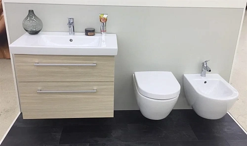 Унитаз подвесной Villeroy & Boch 2DAY2 46981001 (4698 10 01) Унитаз подвесной Villeroy & Boch 2DAY2 46981001 (4698 10 01)