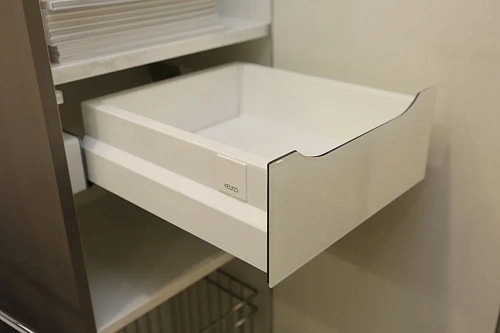 Шкаф-пенал Keuco Royal Reflex 34031, 167x35x33,5 см 34031140001 Шкаф-пенал Keuco Royal Reflex 34031, 167x35x33,5 см 34031140001