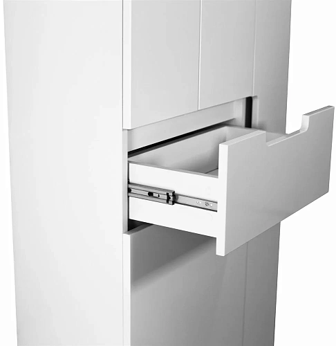 Шкаф-пенал Style Line Оптима 700 ЛС-000010058 с бельевой корзиной, 70 см, напольный, белый Шкаф-пенал Style Line Оптима 700 ЛС-000010058 с бельевой корзиной, 70 см, напольный, белый