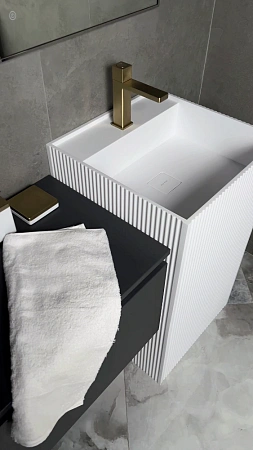 Раковина Armadi Art 802-3R-MW напольная рифленая с трех сторон Cube Corian 480x480x850 Matt White Раковина Armadi Art 802-3R-MW напольная рифленая с трех сторон Cube Corian 480x480x850 Matt White