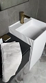 Раковина Armadi Art 802-3R-MW напольная рифленая с трех сторон Cube Corian 480x480x850 Matt White Раковина Armadi Art 802-3R-MW напольная рифленая с трех сторон Cube Corian 480x480x850 Matt White