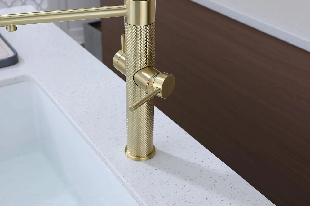 Смеситель для кухни Paulmark NEXUS DIAMOND Nd613999-LG светлое золото — Изображение 13