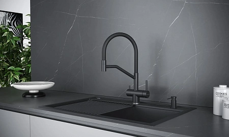 Смеситель для кухни Paulmark RUBERT Ru213175-BLM черный Смеситель для кухни Paulmark RUBERT Ru213175-BLM черный