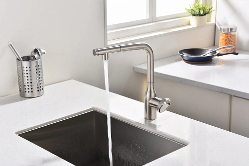 Смеситель для кухни Paulmark URBAN Ur213104-BS брашированная сталь Смеситель для кухни Paulmark URBAN Ur213104-BS брашированная сталь