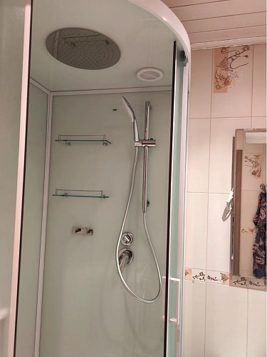 Душевая кабина Frank F409/1 M White 20024 90x90 средний поддон матовое стекло Душевая кабина Frank F409/1 M White 20024 90x90 средний поддон матовое стекло