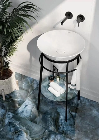 Смеситель для раковины Kerama Marazzi Linea 71028KM.01.093 настенный c внутр.частью, черный матовый Смеситель для раковины Kerama Marazzi Linea 71028KM.01.093 настенный c внутр.частью, черный матовый