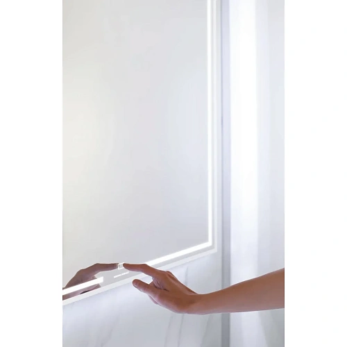 Зеркало Kerama Marazzi Mio MIO.mi.70\WHT прямоугольное с диммером 70, белое Зеркало Kerama Marazzi Mio MIO.mi.70\WHT прямоугольное с диммером 70, белое