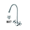 Смеситель для кухни D-Lin D153807-Q с гибким изливом, хром Смеситель для кухни D-Lin D153807-Q с гибким изливом, хром