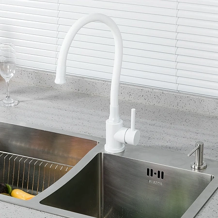 Смеситель для кухни FRAP F40994-8 с гибким изливом, белый Смеситель для кухни FRAP F40994-8 с гибким изливом, белый