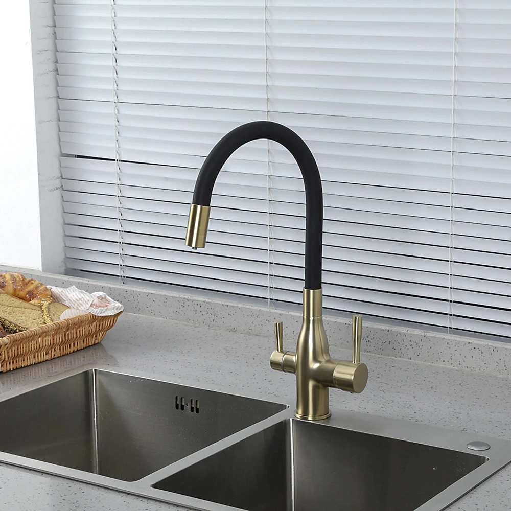 Смеситель для кухни FRAP F4396-3 с гибким изливом и подключением фильтра, золотой сатин — Изображение 5