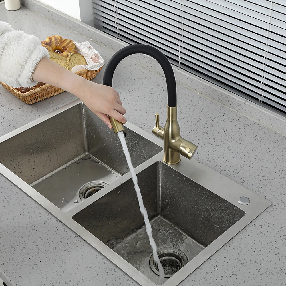 Смеситель для кухни FRAP F4396-3 с гибким изливом и подключением фильтра, золотой сатин — Изображение 9