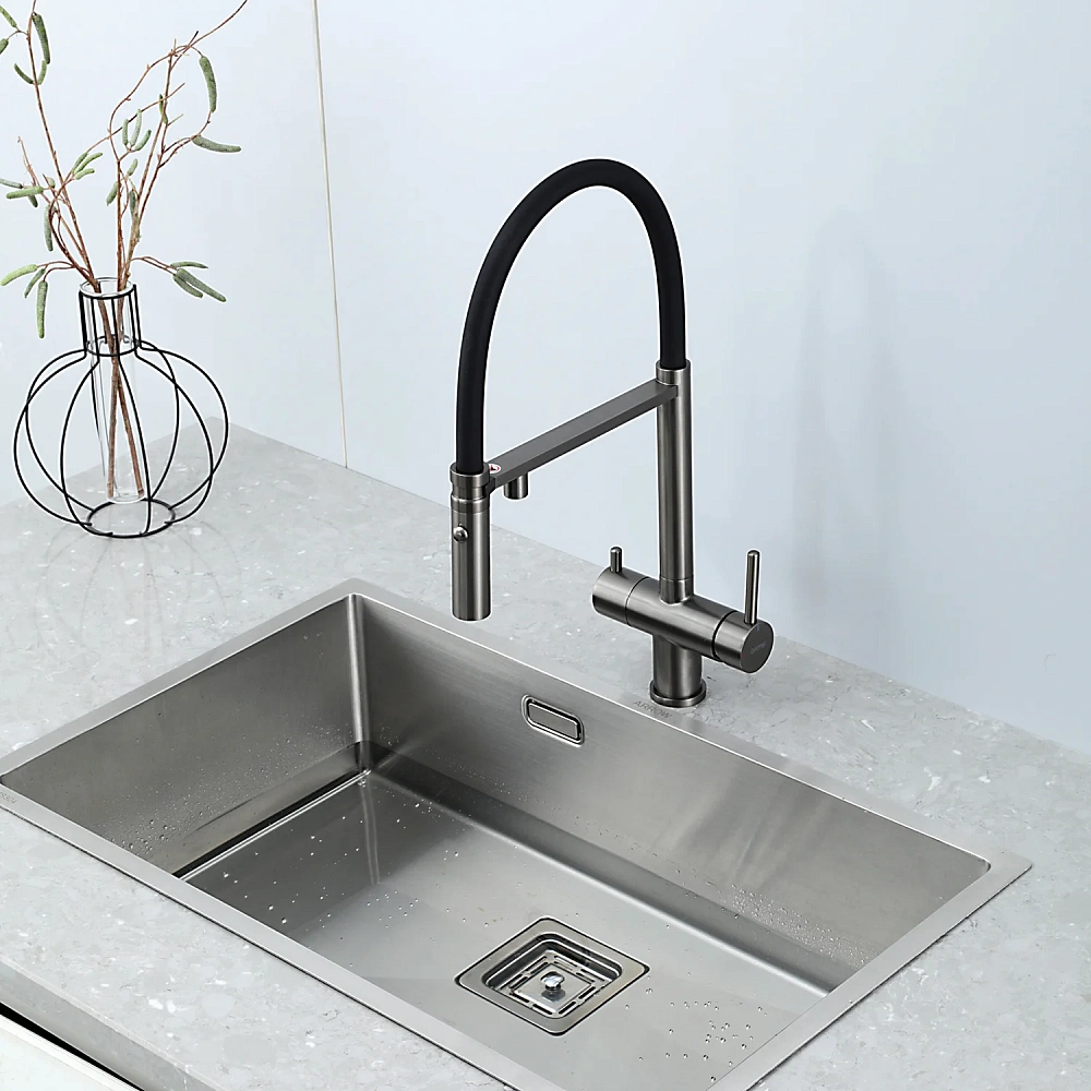 Смеситель для кухни GAPPO G4397-89 с гибким изливом и подключением фильтра, оружейная сталь — Изображение 3