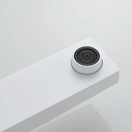 Смеситель для раковины Rose R2811C белый Смеситель для раковины Rose R2811C белый