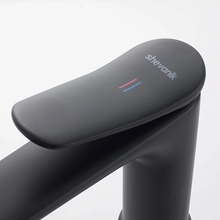 Смеситель для раковины Shevanik S4701H черный Смеситель для раковины Shevanik S4701H черный