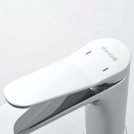 Смеситель для раковины Shevanik S6201 хром Смеситель для раковины Shevanik S6201 хром
