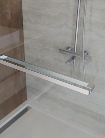 Душевой уголок CEZARES LUX-A-FS-1-90-C-CR 90x90 см, профиль хром, стекло прозрачное Душевой уголок CEZARES LUX-A-FS-1-90-C-CR 90x90 см, профиль хром, стекло прозрачное