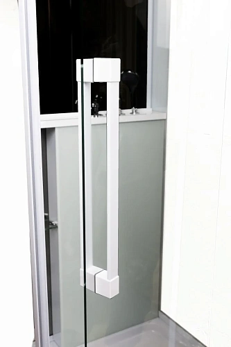 Душевая кабина GROSSMAN GR166 (90x100x215) Душевая кабина GROSSMAN GR166 (90x100x215)