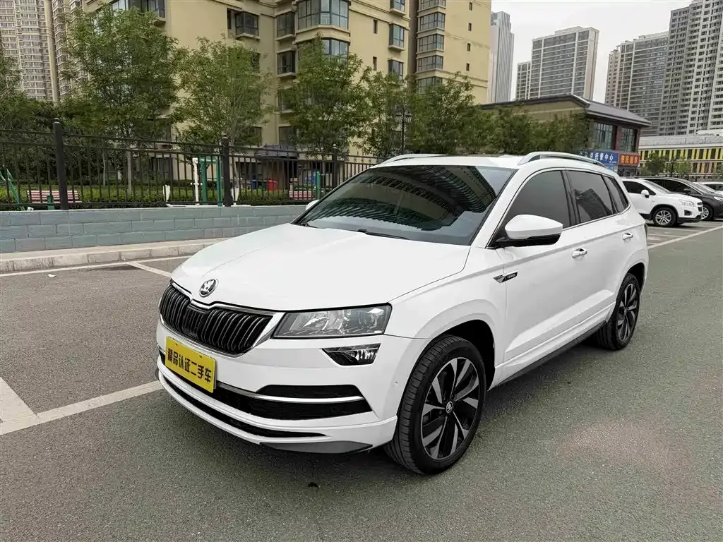Skoda Karoq — фото 1