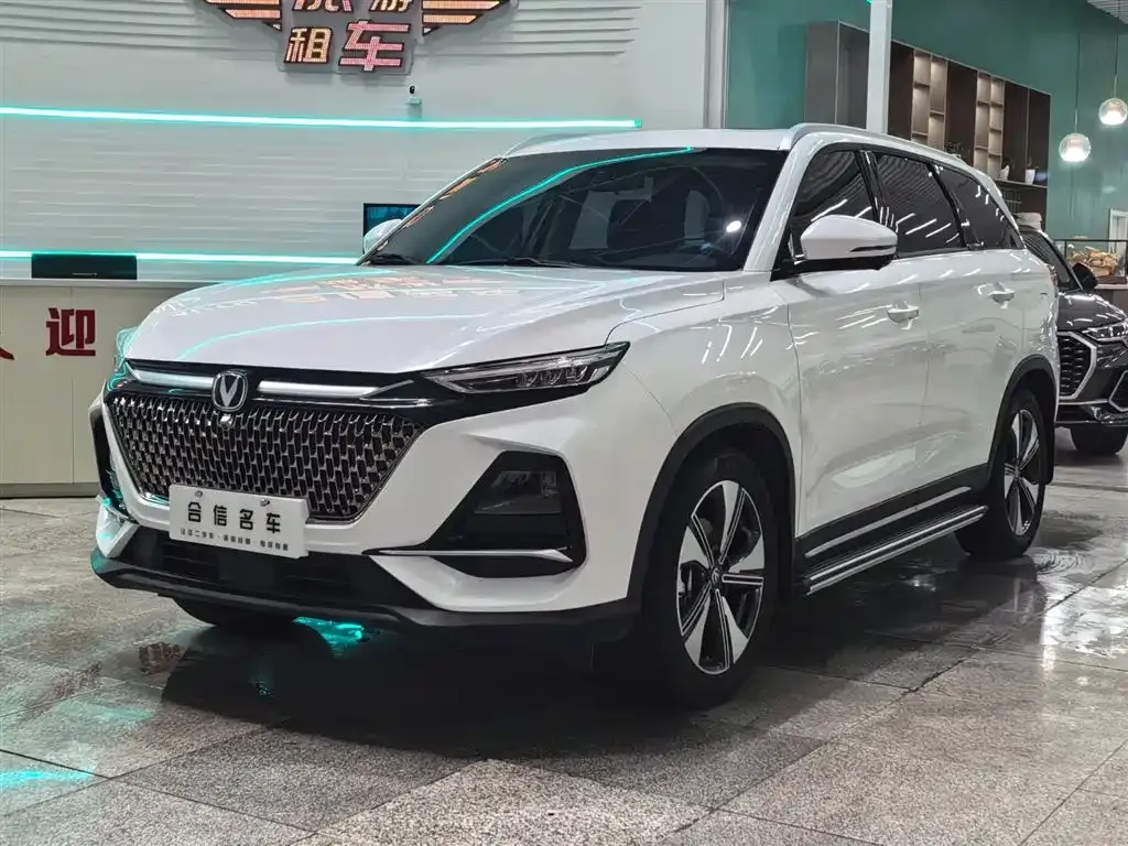 Changan X7 PLUS — фото 1